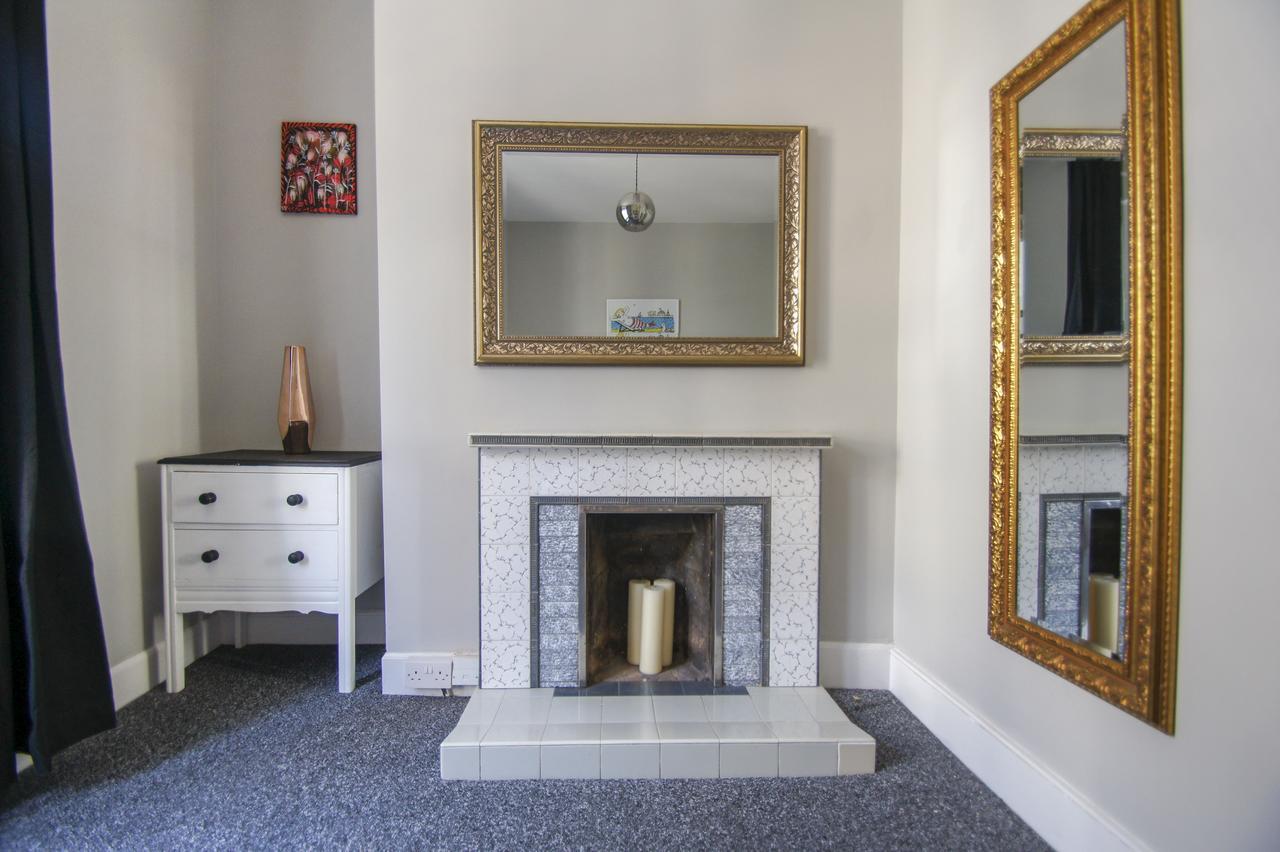 Mucky Duck House - Central- By Lets Apartment Brighton