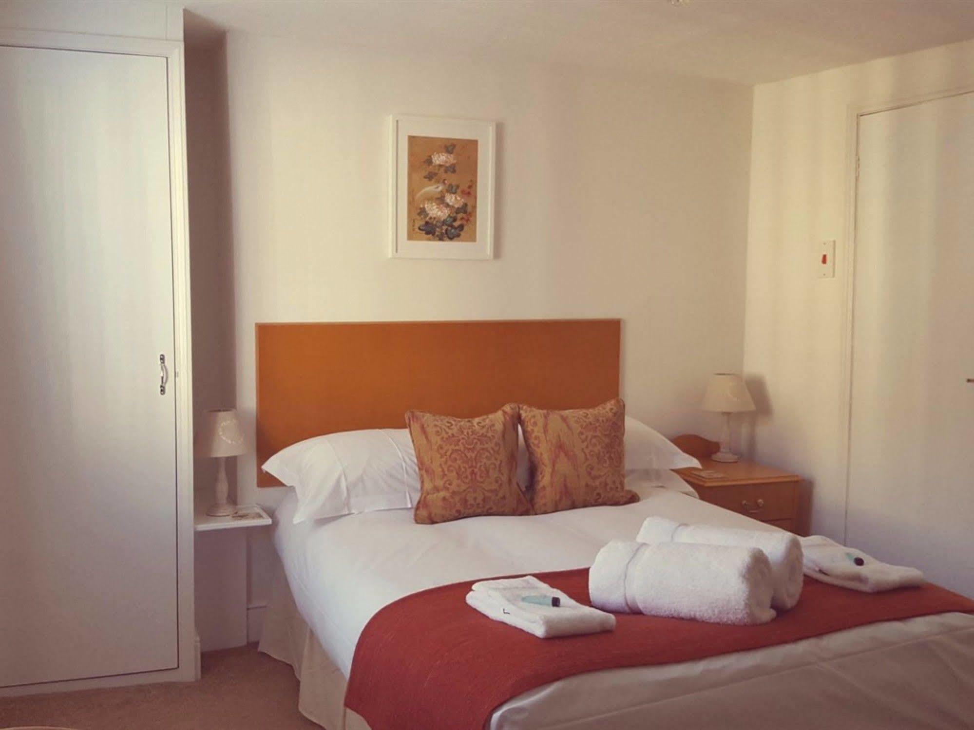Guest house Starlings 4*
