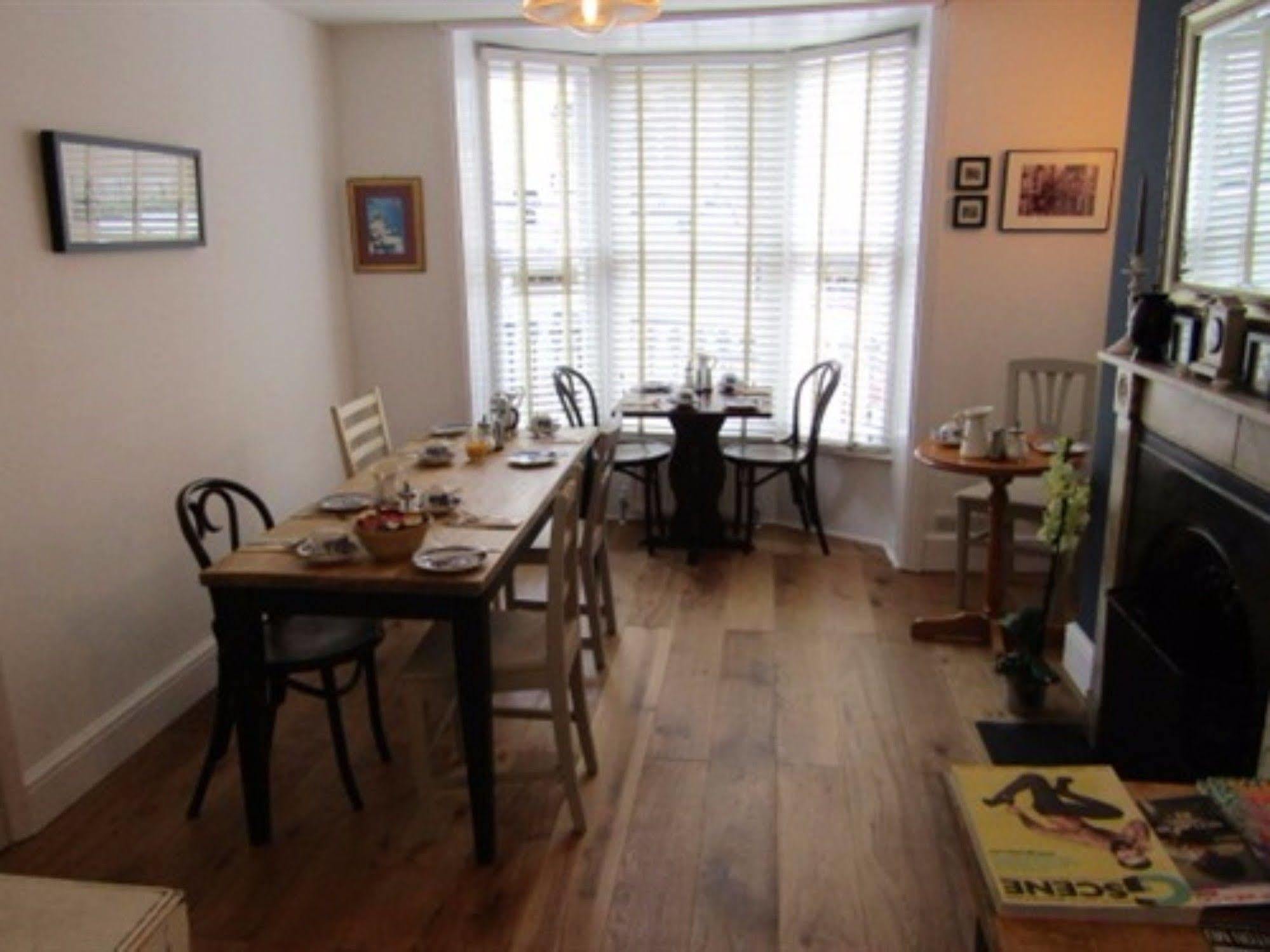 Guest house Starlings 4*