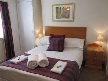 Starlings 4*