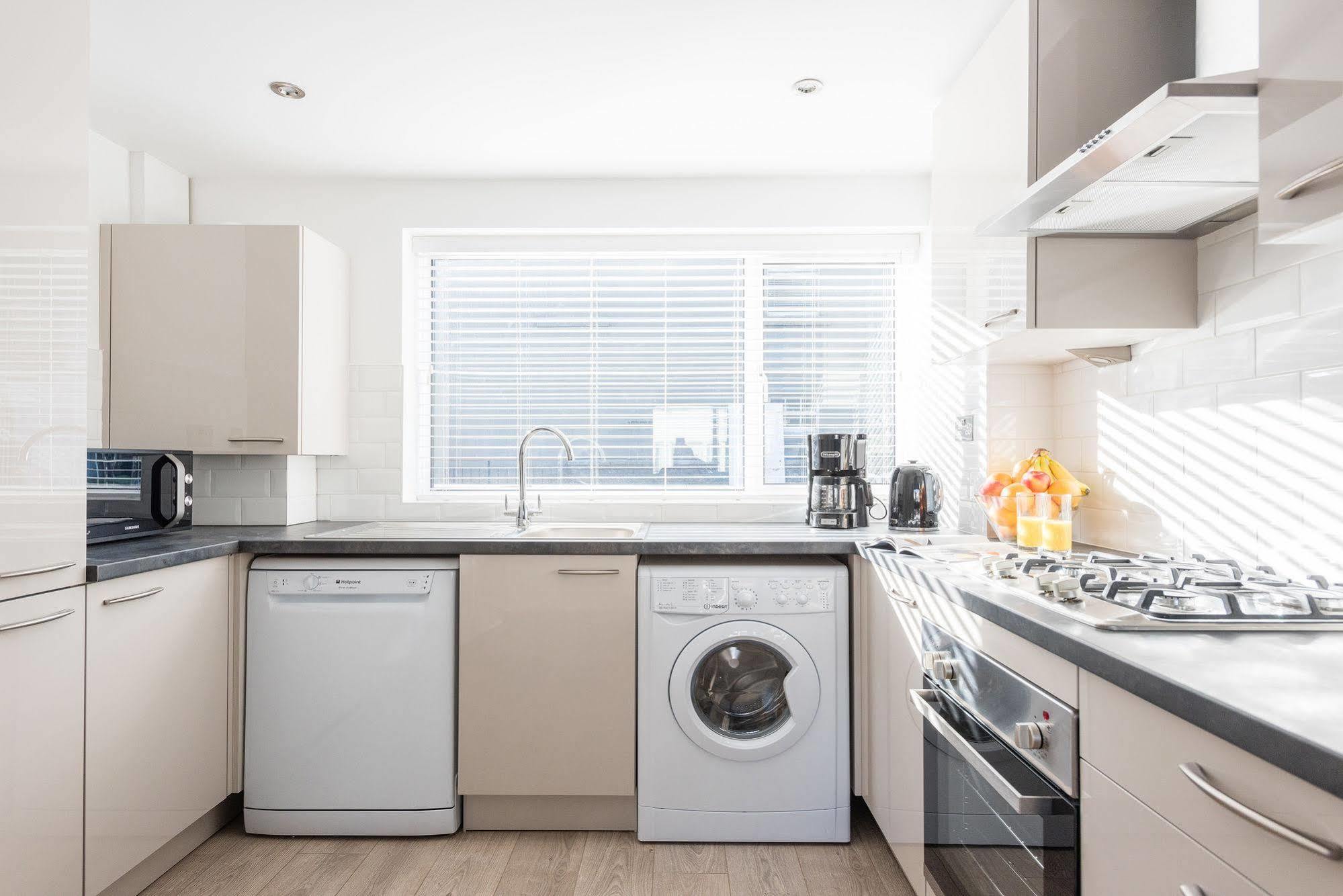 Apartment Brighton Holiday Village Parking Available Brighton
