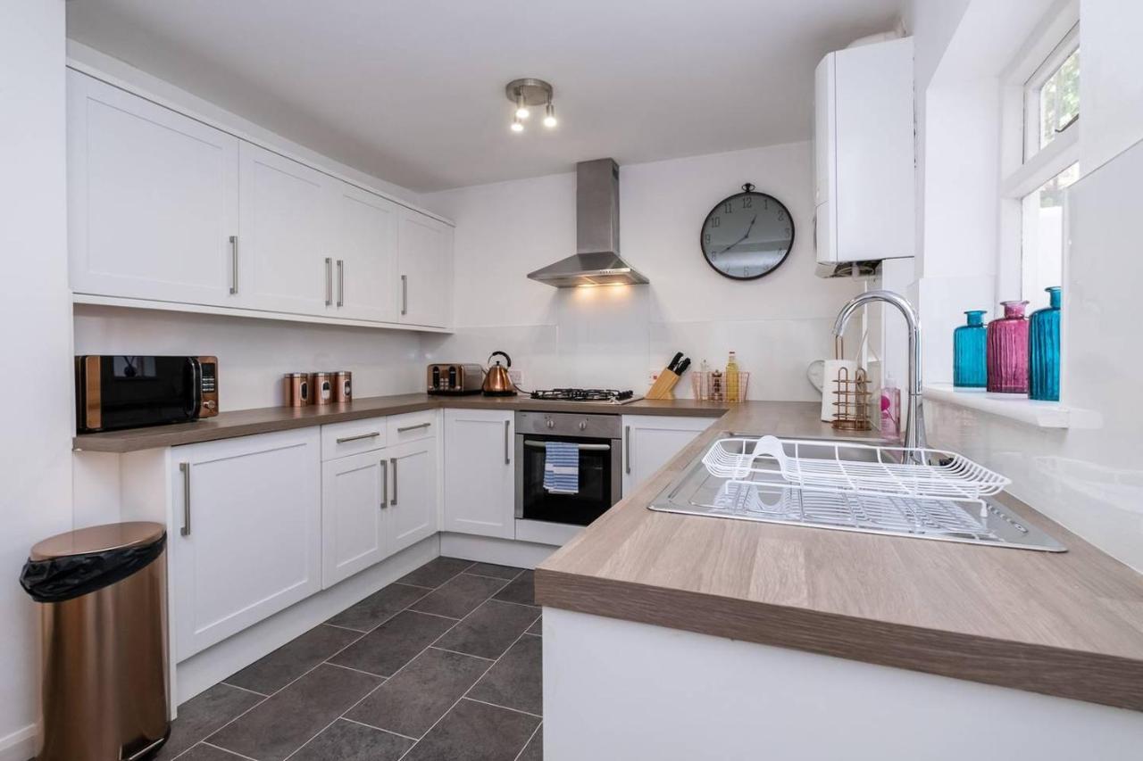Bright And Modern 1 Bed Flat In Great Location Apartment