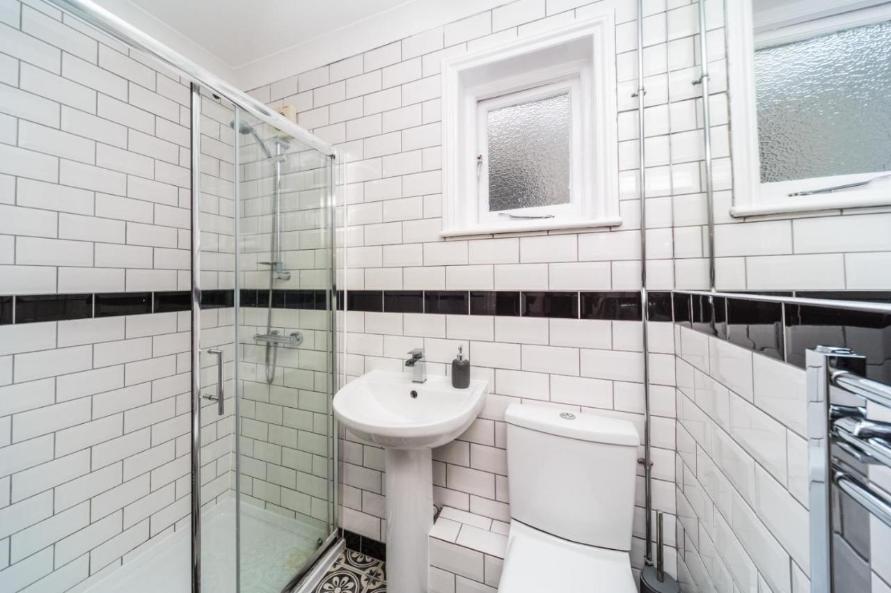Vintage Victorian Town-house 250m From Beach Brighton