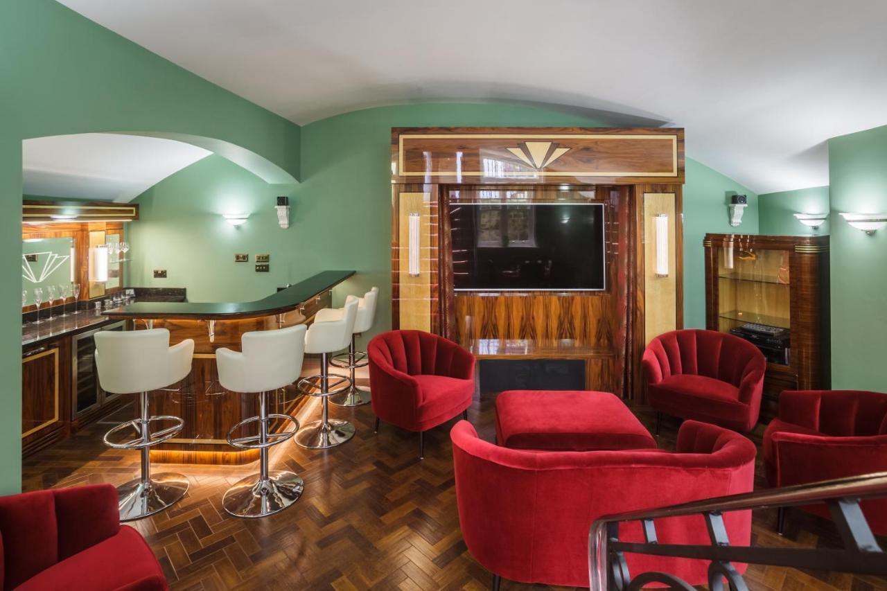 Apartment Sea-facing Art Deco