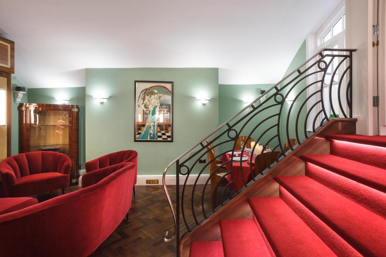 Apartment Sea-facing Art Deco