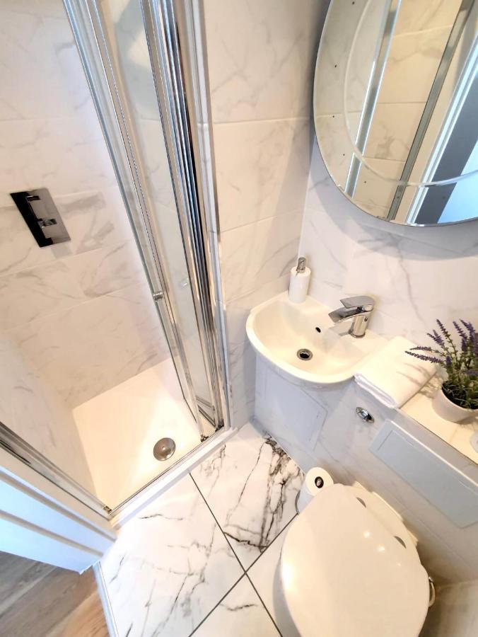 Large Group Party Penthouse Hotel 3*