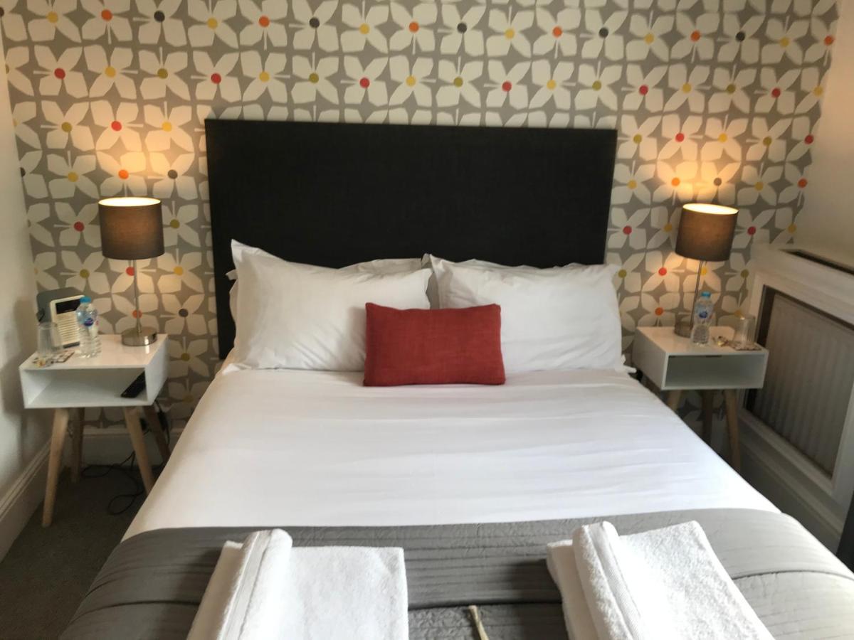 The White House Guest house 4*