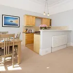 Spectacular Sea Views! Stylish Apt With Balcony