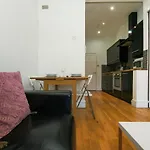 Cambridge Road Studio - By Brighton Holiday Lets