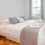 Central Garden Apartment