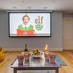 Luxury Mansion Townhouse With Private Cinema