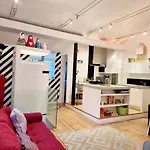 Quirky Seaside Family Cottage Walk To The Waves!