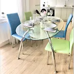 Luxury 2-Bed Apartment In Central Brighton
