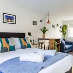 Brighton Laines Apartments - Central Laines Location