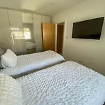 Penny\'S Place - Perfect For A Group Trip To Brighton - Hot Tub