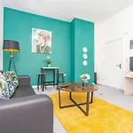 One Bedroom Flat I Walking Distance To Brighton Station