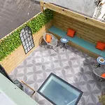 Beautiful Central 3-Bed W/Roof Terrace & Parking