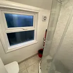 Small Single Room Walking Distance To Hove Station
