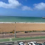 The 21 Luxury Seaside Apartment