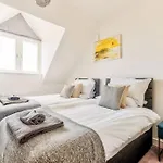 Cliff Top Heights-Beach Front House Near Brighton