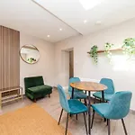 Four Bedroom Town House Next To Brighton Station Sv