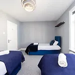 Four Bedroom Town House Next To Brighton Station Sv