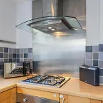 Victorian Work And Travel Apartment Close To Brighton Station