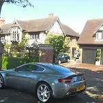 Dean Court Lodge