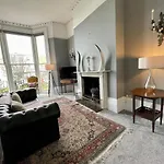 Regency Apartment - Marine Square By Crown Gardens Holiday Homes