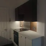 Elegant Studio In Central Hove - 5 Min Walk To Beach - 10 Min To Brighton