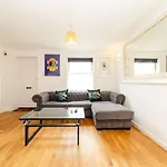 Flash Sale Free Parking I Next To Brighton Beach I 2 Bedroom Mews House