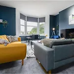 Spacious 3-Bed With Breathtaking Pavilion Views By Sharphaus Short Lets & Serviced Accommodation Management