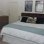 Lemon House - Superb Location