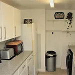 Lemon House - Superb Location