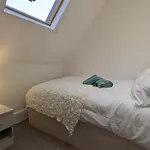 Modern Spacious Apartment