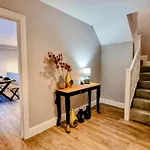 The 4 Bed Luxury Townhouse