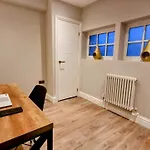 The 4 Bed Luxury Townhouse