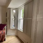 Homely Garden Apartment, Newly Refurbished - Sleeps Four