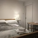 Cosy Garden Studio Room Minimum Two Night Booking