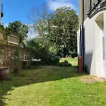 3 Garden One Bed Flat - Great Location - Free Onsite Parking - Private - Comfortable