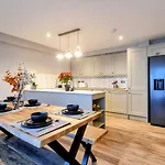 The 4 Bed Luxury Townhouse