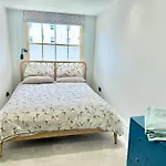 Stylish, Central, North Laine, Newly Decorated