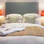 Sea Spray Hotel