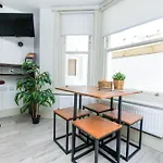Sobo Studio 1- By Brighton Holiday Lets