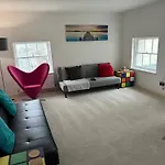 Russell Square Apartment 4 City