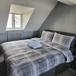 Whole House With A Private Garden And Terrace, Central Brighton