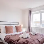 Guest Homes - Araminta Apartment