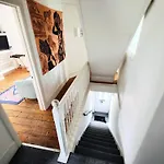 Great Entire 2 Bedroom - Central Brighton