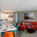Airhost\'S Brighton\'S Best Green Diamond Escape With Sea Views