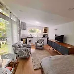 Beautiful Studio Cabin